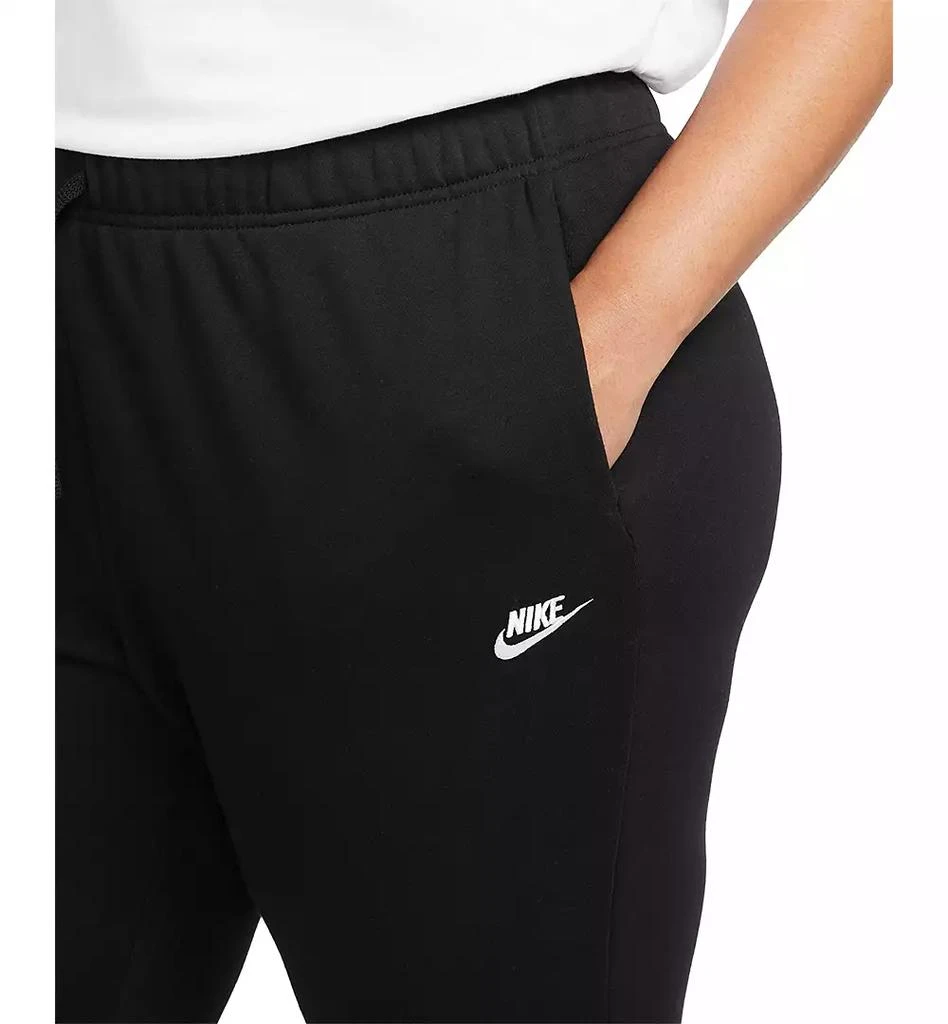 商品NIKE|Plus Size Active Sportswear Club Mid-Rise Fleece Jogger Pants,价格¥342,第3张图片详细描述