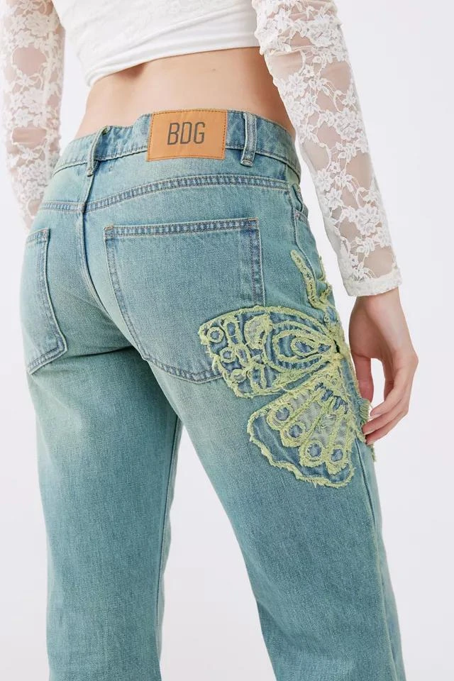 商品Urban Outfitters|BDG Low-Rise Flare Jean - Butterfly Applique,价格¥225,第2张图片详细描述