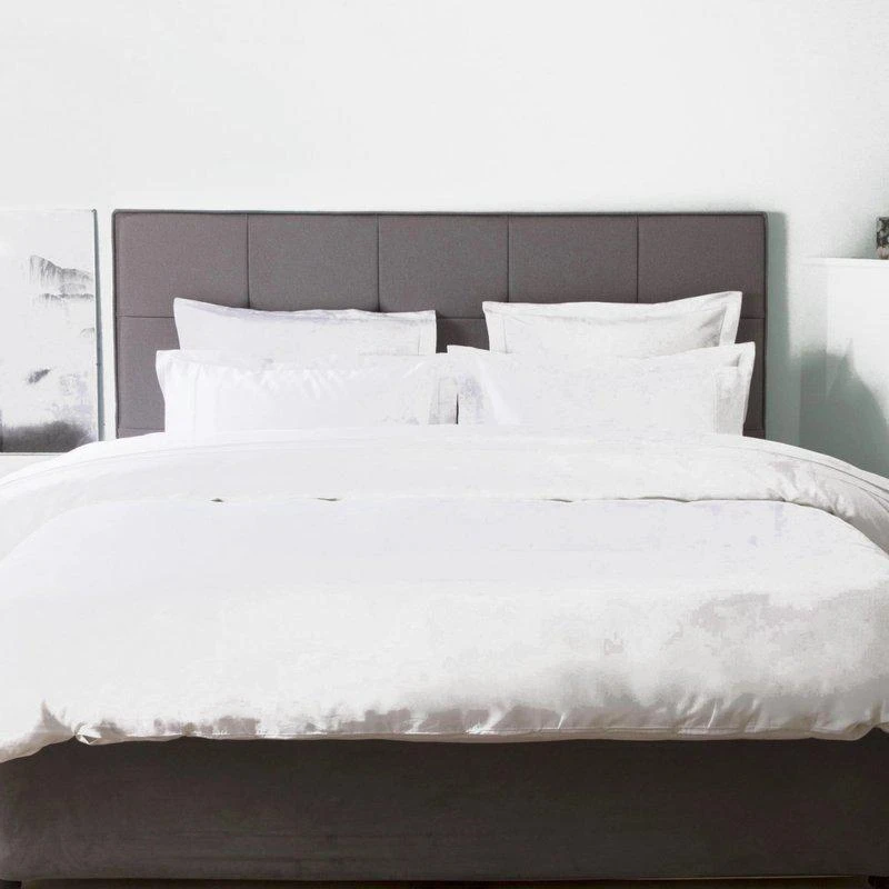 商品Belledorm|Belledorm Ultralux 1000 Thread Count Duvet (White) (Full) (UK Double) FULL,价格¥548,第2张图片详细描述