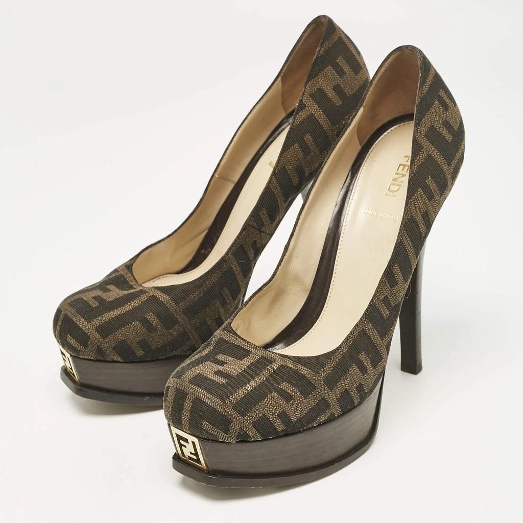 商品[二手商品] Fendi|Fendi Brown Zucca Canvas Fendista Platform Pumps Size 39,价格¥1526,第2张图片详细描述