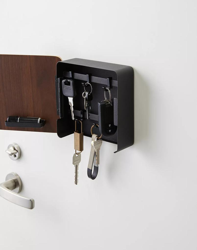 商品Madewell|Yamazaki Home Rin Square Magnetic Key Cabinet,价格¥252,第5张图片详细描述