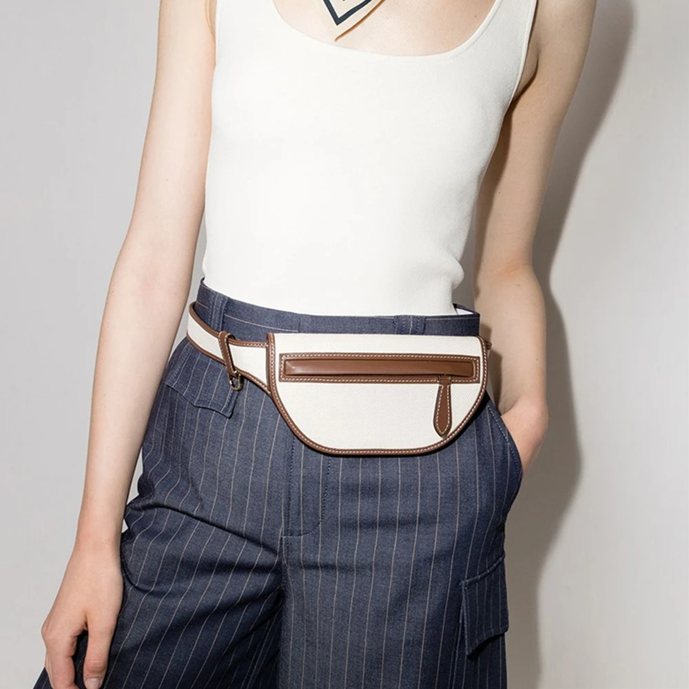 BURBERRY 米白色女士腰包 8039534 商品