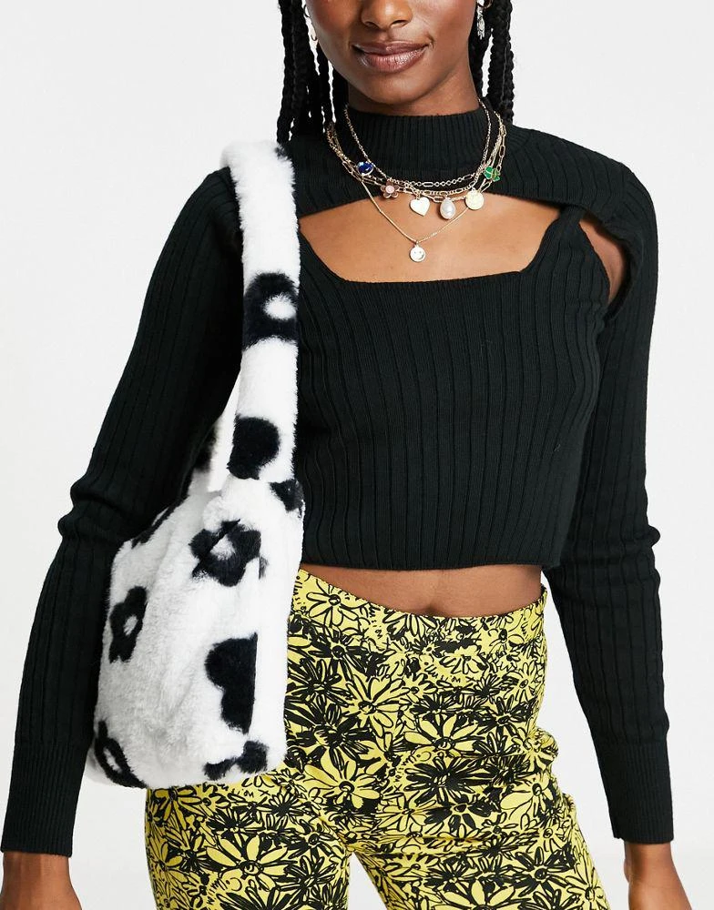 商品ASOS|ASOS DESIGN 90s shoulder bag with faux fur floral print in white ,价格¥96,第2张图片详细描述
