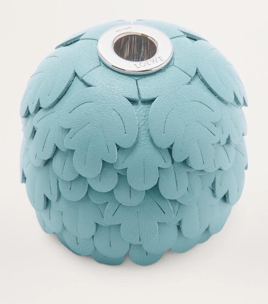 商品Loewe|Leather Leaves Dice Charm,价格¥1006,第2张图片详细描述