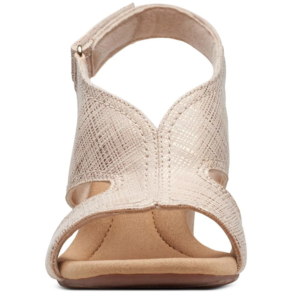 商品Clarks|Women's Kyarra Aster Cutout Wedge Sandals,价格¥439,第3张图片详细描述