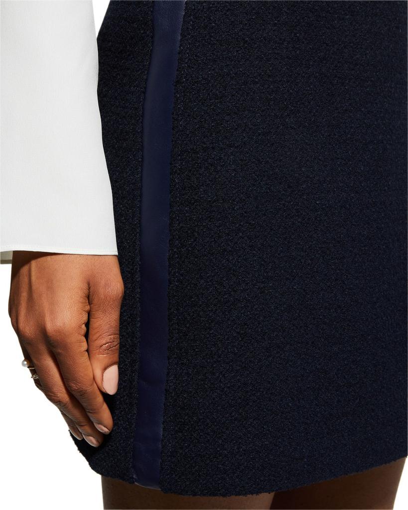商品St. John|Vegan Leather Side-Stripe Tweed Mini Skirt,价格¥5103,第7张图片详细描述