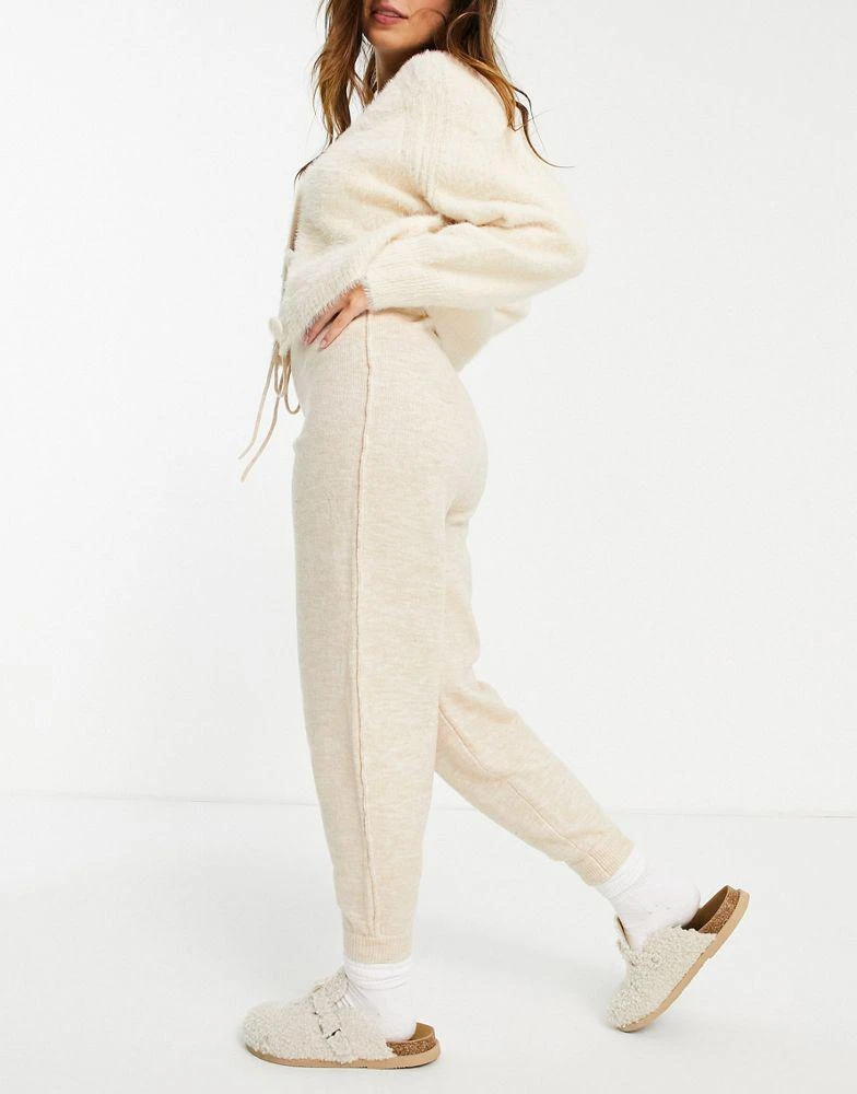 商品ASOS|ASOS DESIGN Petite co-ord knitted jogger with tie waist detail in oatmeal,价格¥102,第3张图片详细描述