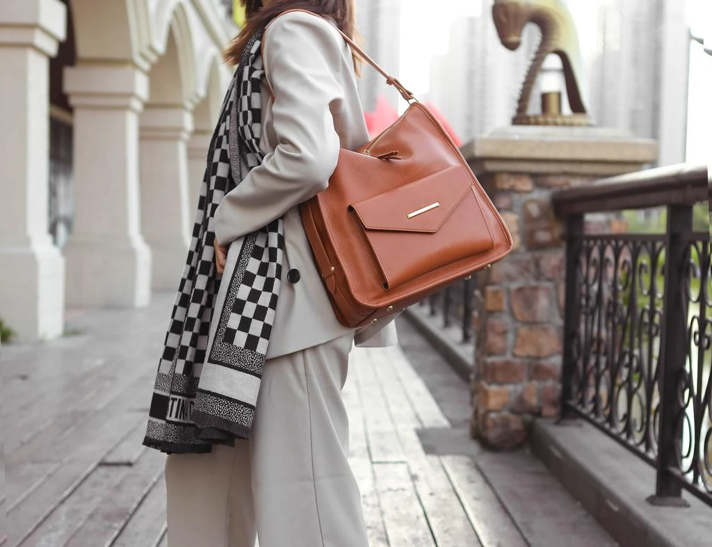 商品MKF Collection By Mia K.|Vanya Vegan Leather Shoulder Handbag,价格¥695,第2张图片详细描述