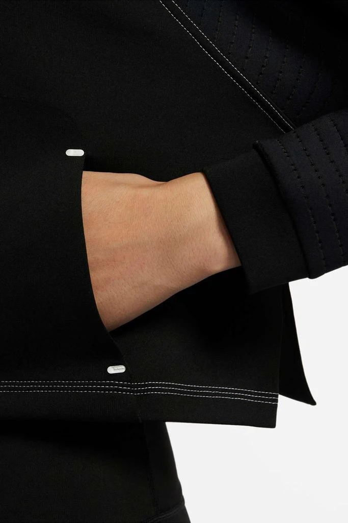 商品NIKE|Pro Luxe Crew - Black/Metallic Silver,价格¥406,第5张图片详细描述