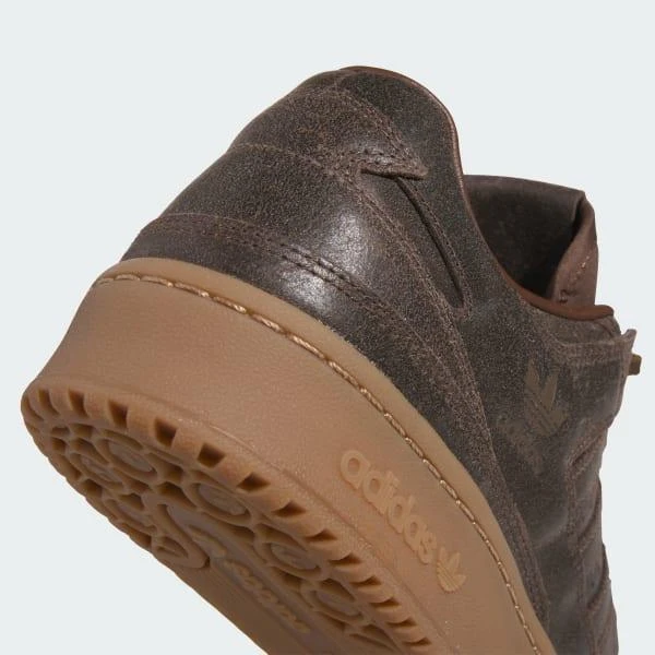 Forum 84 Low CL Shoes 商品