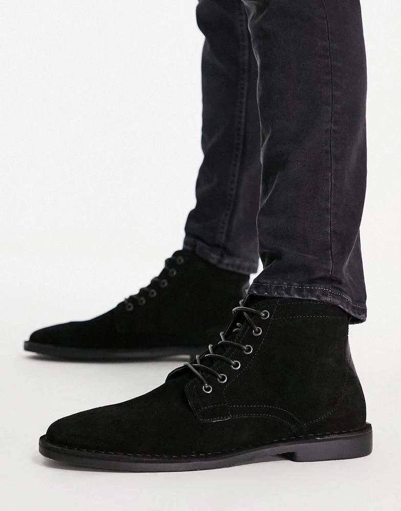 商品ASOS|ASOS DESIGN desert boots in black suede with leather detail,价格¥406,第3张图片详细描述