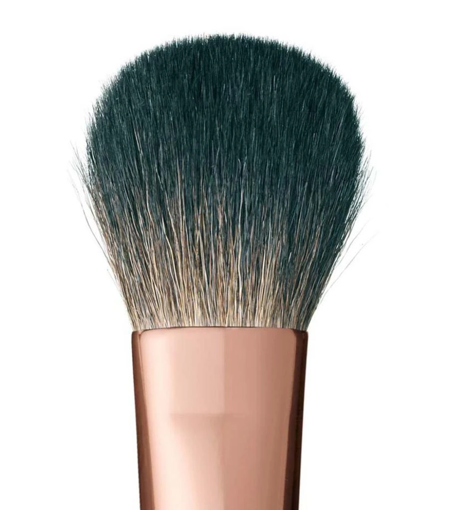 商品Charlotte Tilbury|Bronzer & Blusher Brush,价格¥338,第2张图片详细描述