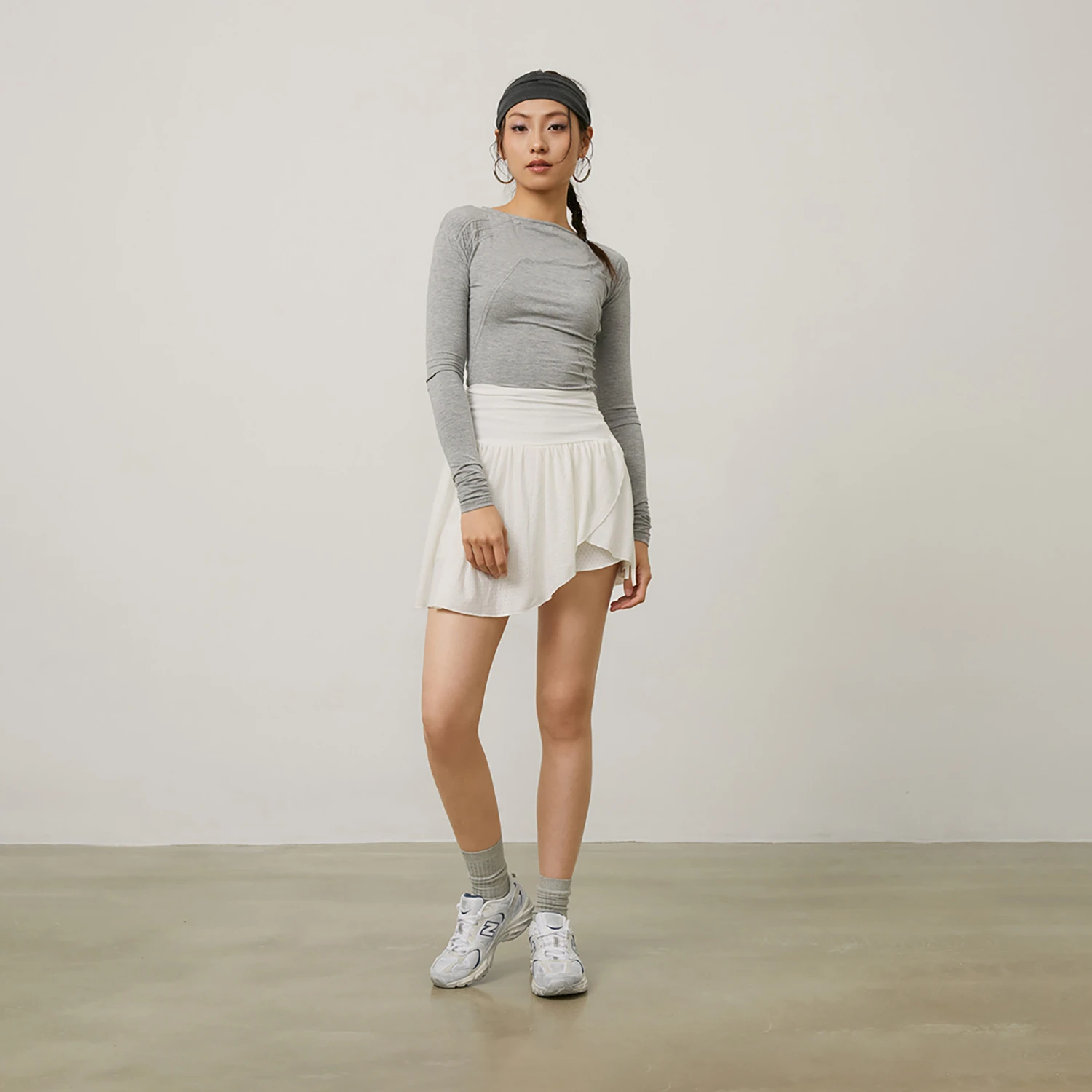 商品[国内直发] New Balance|NB 530 织物网布 春季 轻便 时尚 减震耐磨轻便透气 低帮 生活休闲鞋 男女同款 白灰色,价格¥587,第9张图片详细描述