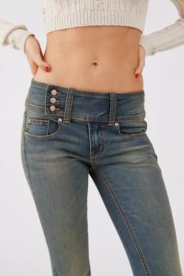 商品BDG|BDG Y2K Belted Flared Jean,价格¥144-¥180,第5张图片详细描述