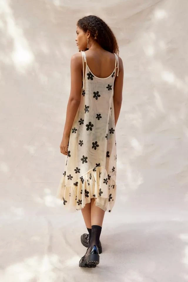 商品Urban Outfitters|UO Everly Semi-Sheer Sequin Midi Dress,价格¥982,第5张图片详细描述