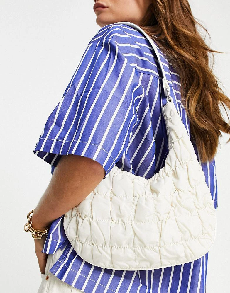 商品ASOS|ASOS DESIGN slouchy shoulder bag in off white ruched nylon,价格¥149,第3张图片详细描述