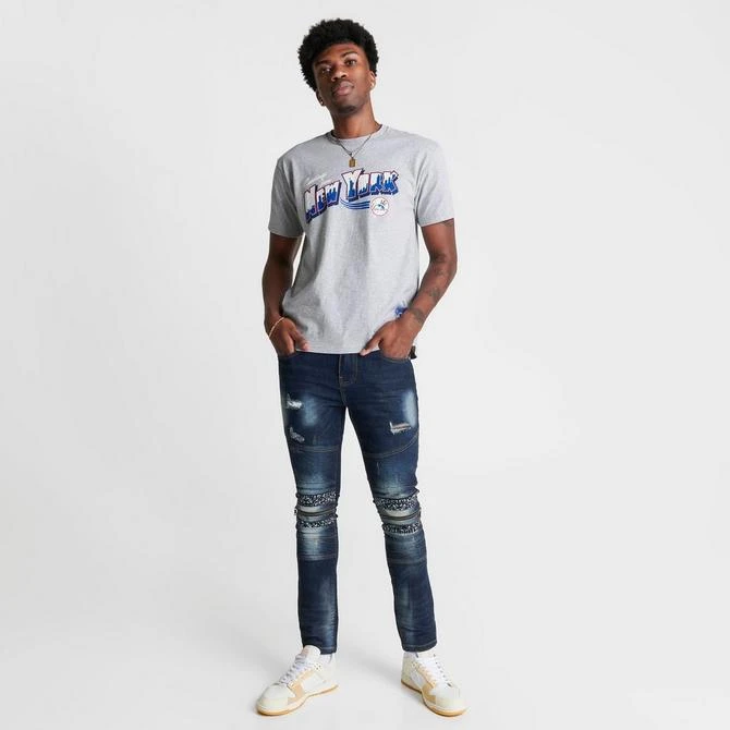商品Mitchell and Ness|Men's Mitchell & Ness New York Yankees MLB Greetings Graphic T-Shirt,价格¥112,第2张图片详细描述