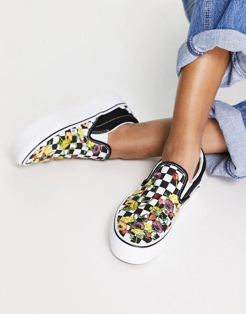 商品Vans|Vans Classic slip-on platform trainers in multi,价格¥433,第4张图片详细描述