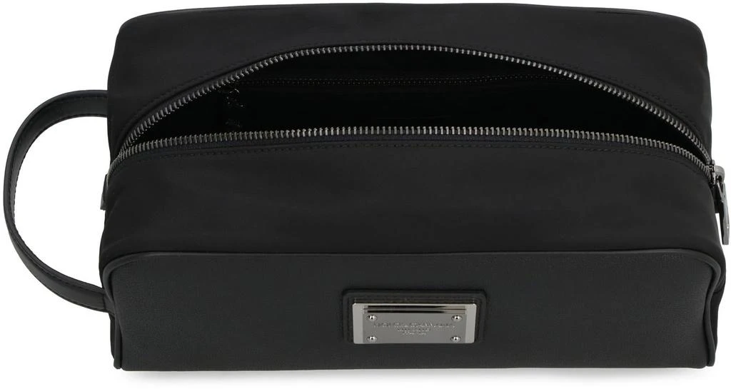 商品Dolce & Gabbana|Dolce & Gabbana Nylon Wash Bag in Black,价格¥3279,第5张图片详细描述