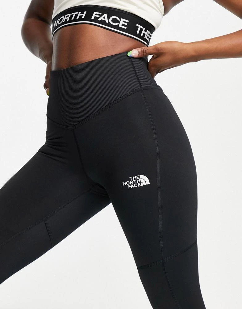 商品The North Face|The North Face Dune Sky 7/8 leggings in black,价格¥370,第2张图片详细描述