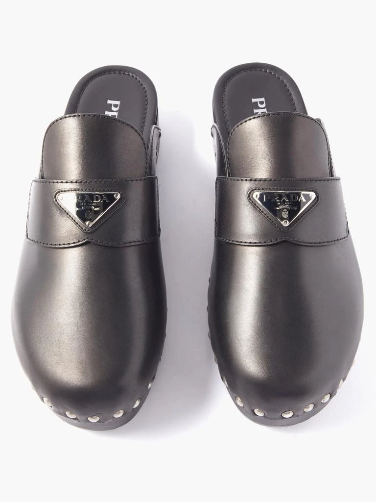 商品Prada|Triangle logo-plaque leather clogs,价格¥5471,第3张图片详细描述