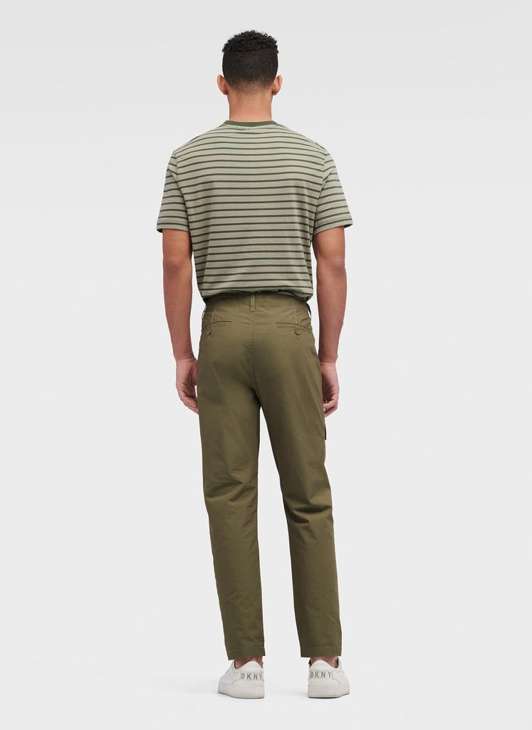 商品DKNY|Slim Fit Cargo Pant,价格¥217-¥292,第5张图片详细描述