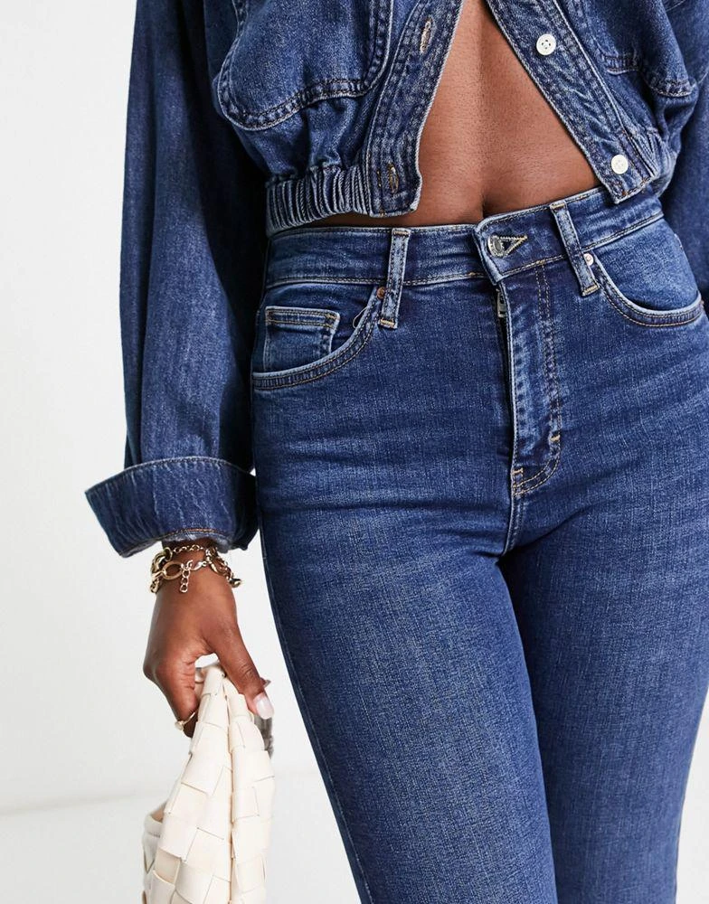 商品Topshop|Topshop Jamie flare jeans in rich blue,价格¥420,第3张图片详细描述