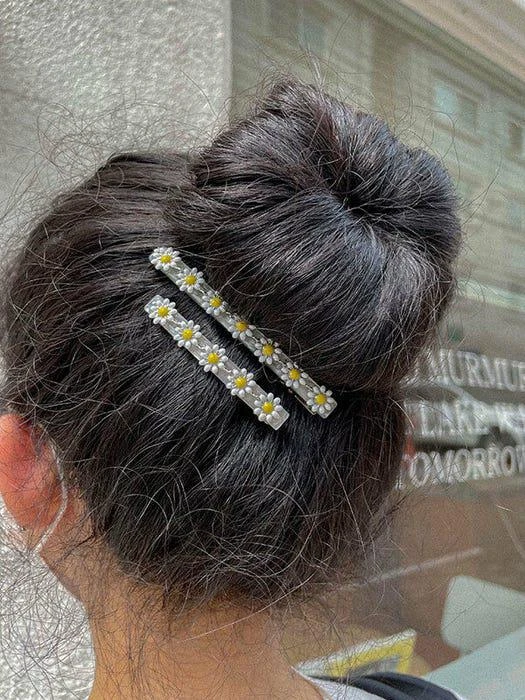 商品GETMEBLING|DAISY WHITE PIN,价格¥380,第2张图片详细描述