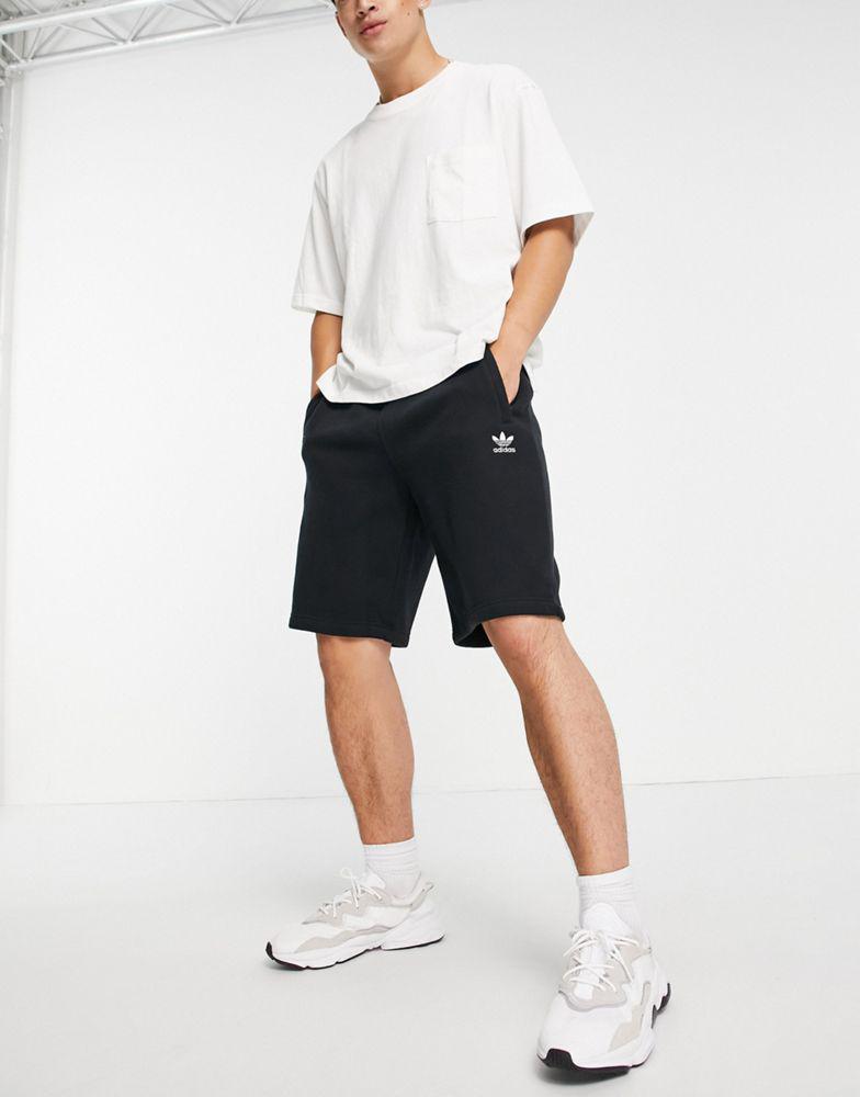 商品Adidas|adidas Originals essentials shorts with small logo in black,价格¥231,第1张图片