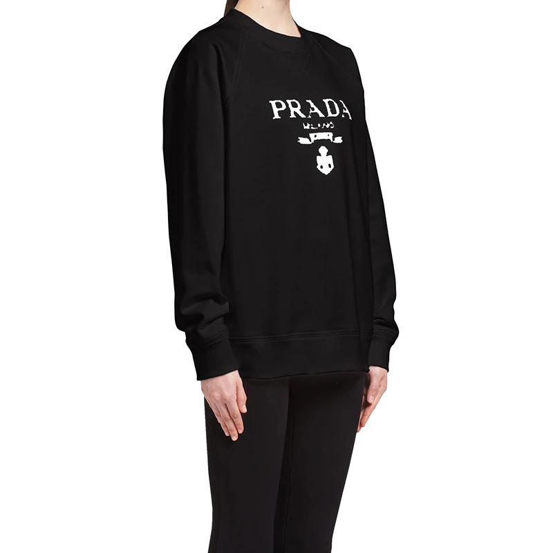 商品Prada|【预售3-7天】普拉达 女士经典黑色PRADA徽标印花平纹针织圆领运动衫134631_1ZT7_F0967_S_202,价格¥9182,第5张图片详细描述
