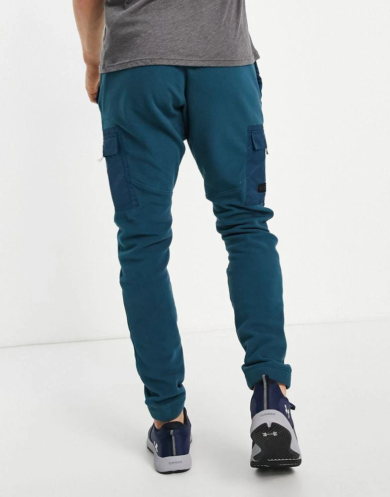 商品Under Armour|Under Armour CGI Utility cargo pants in blue,价格¥421,第3张图片详细描述