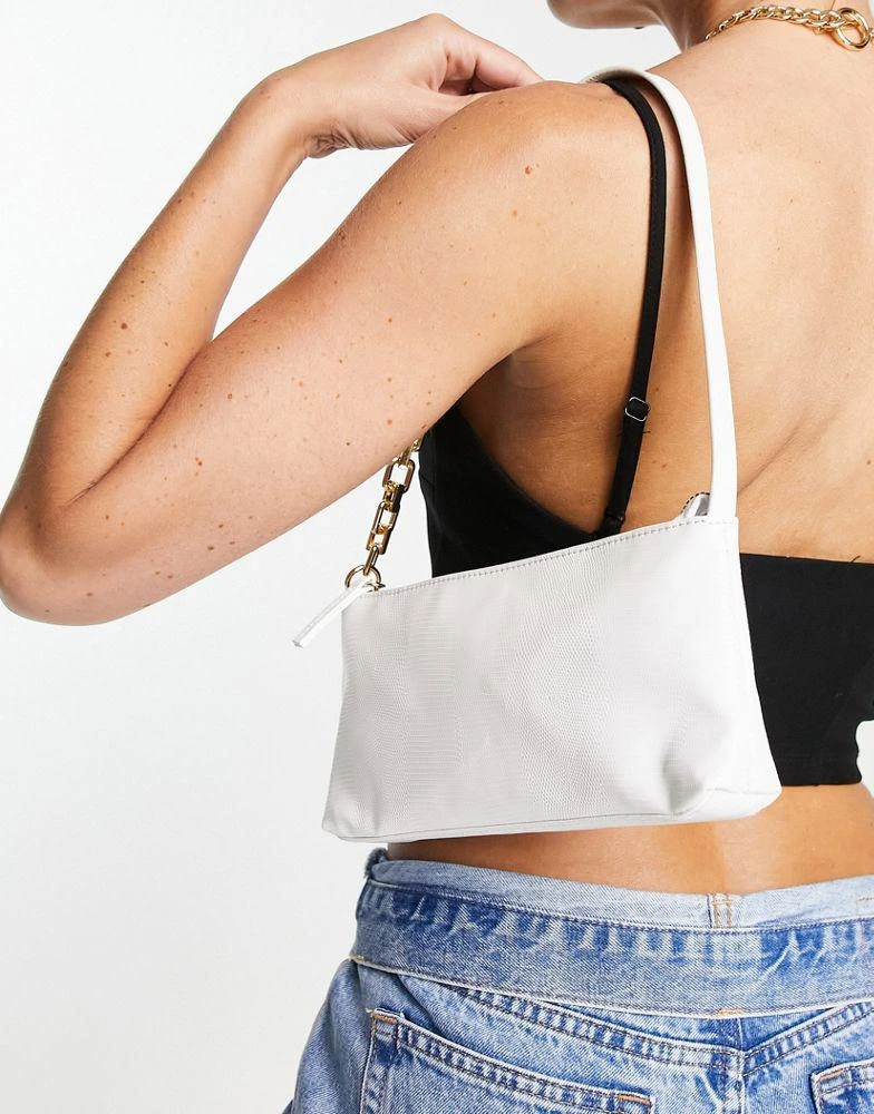 商品ASOS|ASOS DESIGN asymmetric chain link shoulder bag in white snake ,价格¥181,第3张图片详细描述