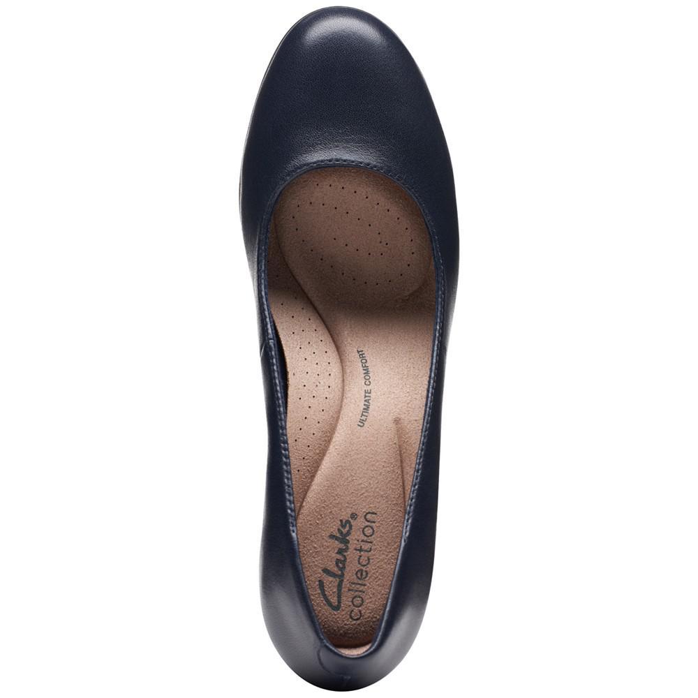 商品Clarks|Women's Bayla Skip Slip-On Platform Pumps,价格¥742,第2张图片详细描述