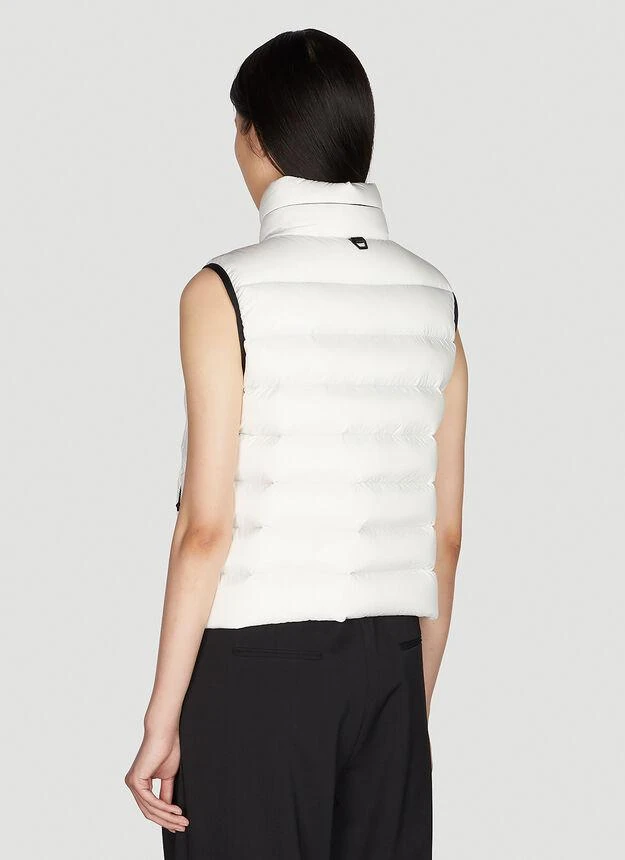商品Moncler|Cenis Sleeveless Down Jacket in White,价格¥8164,第4张图片详细描述