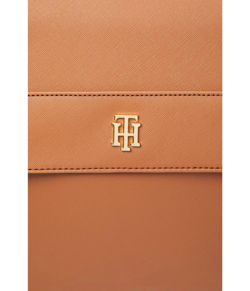 商品Tommy Hilfiger|Camilla II Flap Backpack,价格¥504,第4张图片详细描述