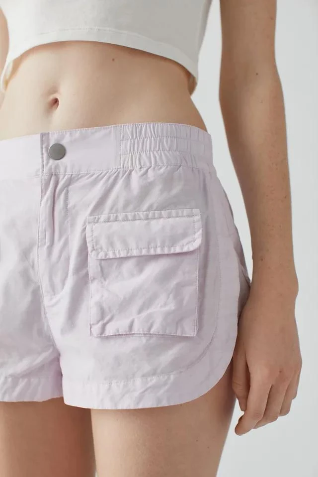商品BDG|BDG Split Hem Utility Short,价格¥224,第2张图片详细描述