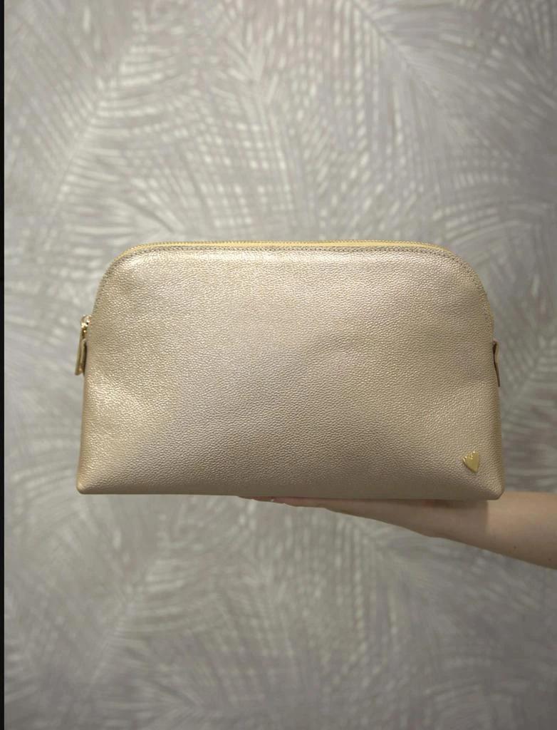 商品By Nataly Mendez|By Nataly Mendez - Women's Cosmetic Bag,价格¥620,第2张图片详细描述