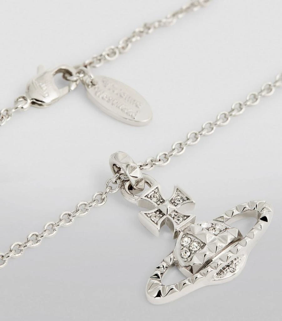 商品Vivienne Westwood|Mayfair Bas Relief Orb Pendant Necklace,价格¥966,第5张图片详细描述