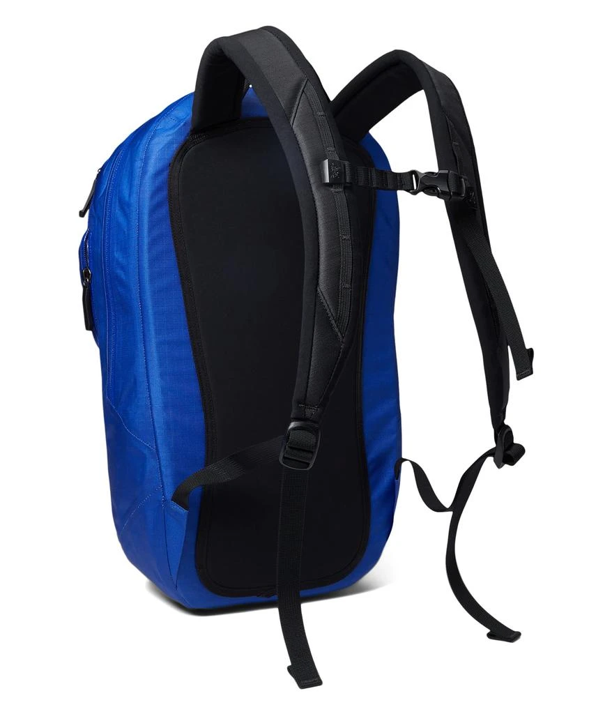 商品Arc'teryx|Granville Zip 16 Backpack,价格¥1350,第2张图片详细描述