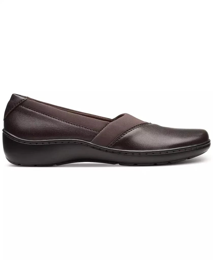 商品Clarks|Women's Cora Charm Slip-On Flats,价格¥678,第2张图片详细描述