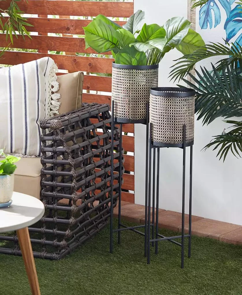 商品Rosemary Lane|Gold-Tone Metal Indoor Outdoor Planter with Removable Stand Set of 2,价格¥1263,第5张图片详细描述
