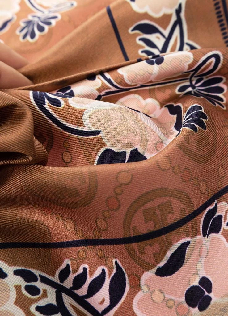 商品Tory Burch|真丝围巾,价格¥1332,第4张图片详细描述
