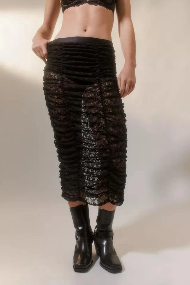 商品Urban Outfitters|UO Emery Sheer Lace Midi Skirt,价格¥76,第3张图片详细描述