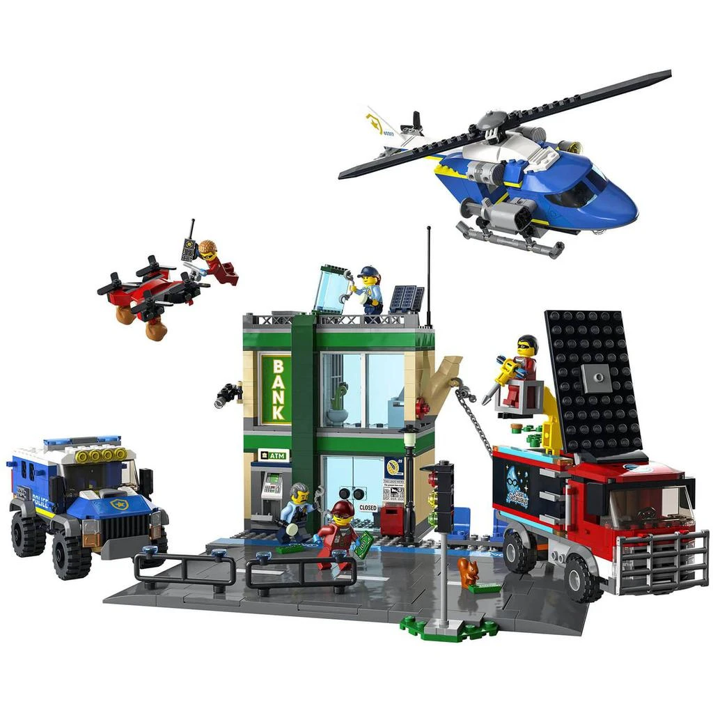 商品The Hut|LEGO City: Police Chase at the Bank Set with Trucks (60317),价格¥878,第5张图片详细描述