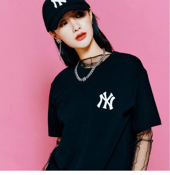 商品MLB|MLB 纽约洋基队 后背logo圆领短袖T恤 男女同款,价格¥630,第3张图片详细描述