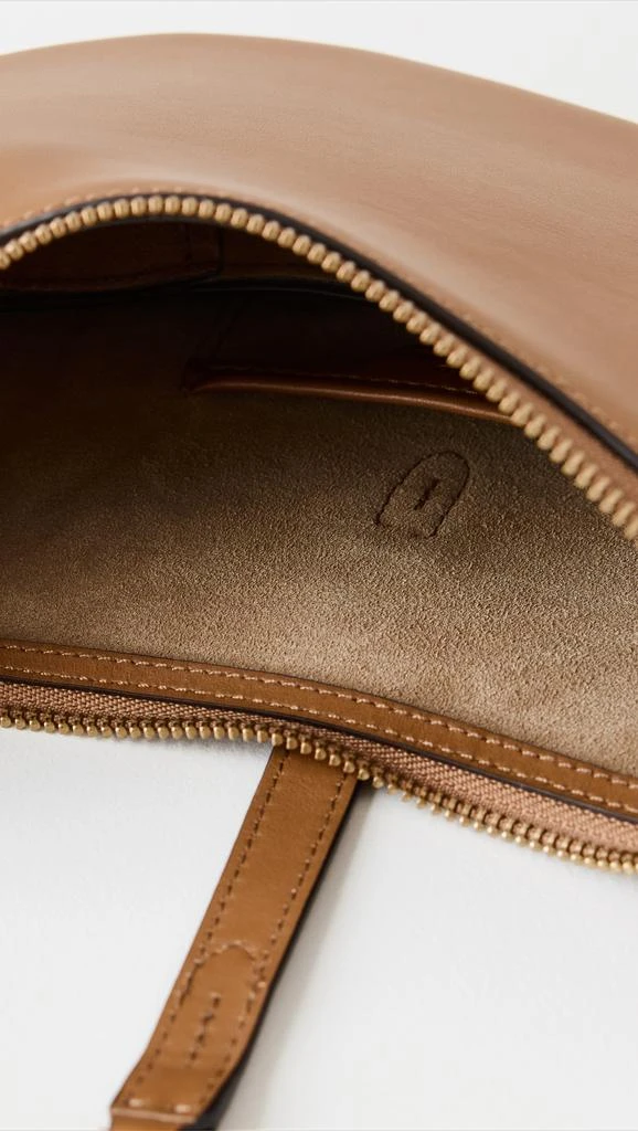 商品Ralph Lauren|Small Grain Polo ID Mini Shoulder Bag,价格¥3778,第5张图片详细描述