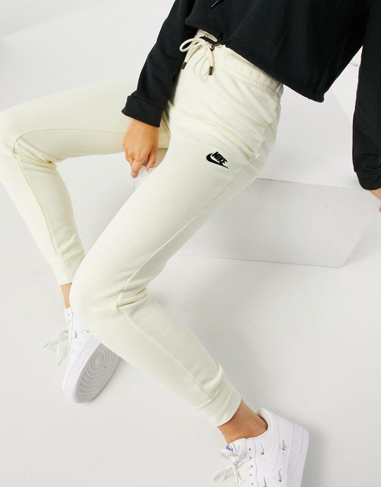 Nike essential tight fit fleece joggers in off white商品第1张图片规格展示