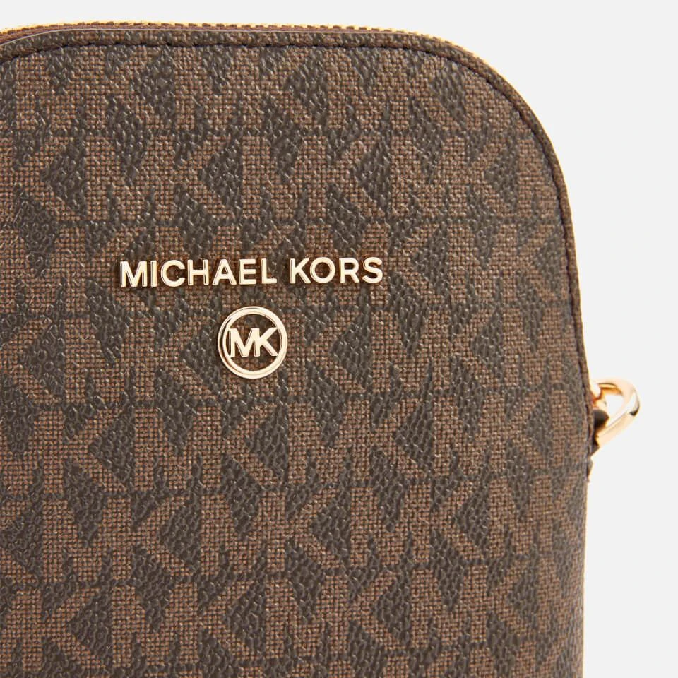 商品Michael Kors|MICHAEL Michael Kors Women's Jet Set Charm Phone Cross Body Bag - Brown,价格¥1355,第4张图片详细描述