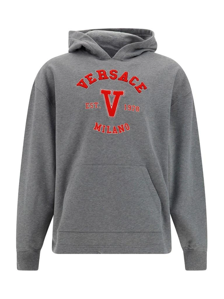 商品Versace|Versace Logo Detailed Long Sleeved Hoodie,价格¥3290,第1张图片