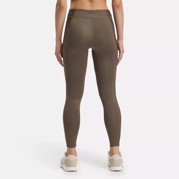 商品Reebok|Yoga High Rise Performance Rib Leggings,价格¥111,第3张图片详细描述